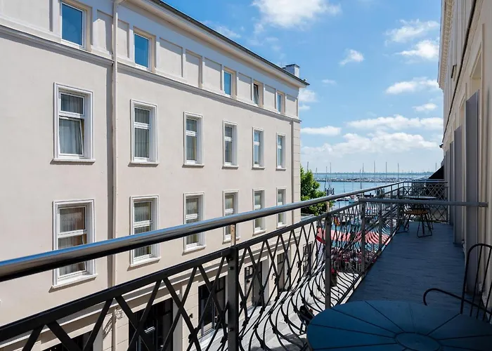 Johouse Apartment 9